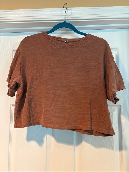 Uniqlo Tops - Uniqlo Women's Cropped Short Sleeve Top - Rust